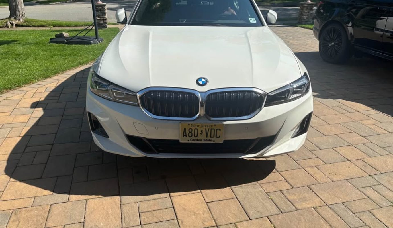 2025 BMW 3 Series 330xi