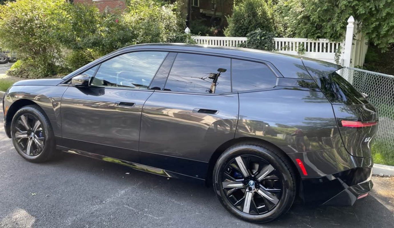 2025 BMW iX xDrive50